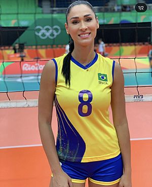 Jogadora bicampeã olímpica de vôlei brasileira.jpg
