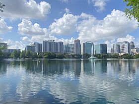 Lake Eola Park April 2022.jpg