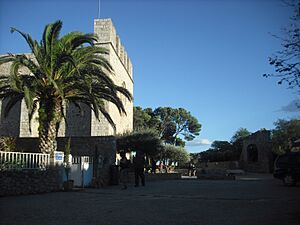 Sant Martí d'Empúries. Plaça Major
