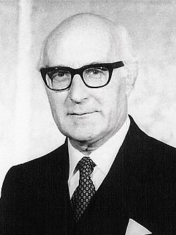 Anthony Mamo Facts for Kids