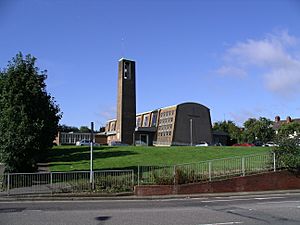 St Nicholas Church in Radford in Coventry 2s07.JPG