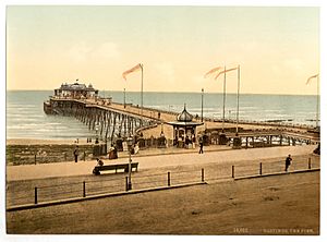 The pier, Hastings, England-LCCN2002696790