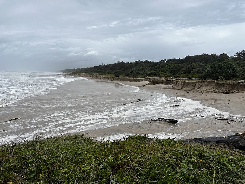 Thursday 6 March at the southern breakwater walk at Brunswick Heads 06