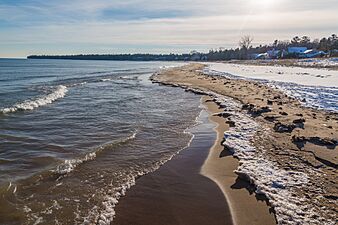 Whitefish Bay Wisconsin Winter Shoreline Lake Michigan (31243197973)