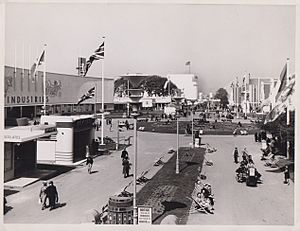 1938 Empire Exhibition view along Kingsway