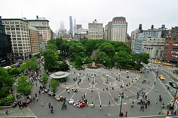 Union Square Manhattan Facts For Kids [ 232 x 350 Pixel ]