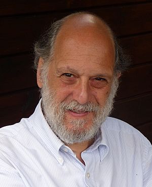 Claudio Stern.jpg