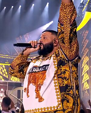 DJ Khaled at 2018 MTV VMAs (cropped)