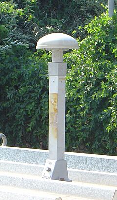 GPS roof antenna dsc06160