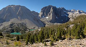 Mount Alice and Temple Crag in the Sierra Nevada (U.S.).jpg
