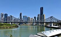 Story Bridge and Brisbane CBD seen from the top of the cliffs, New Farm, Brisbane