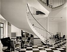 Tillmannhaus Bonn Foyer 1950er Foto Sachsse Archiv Studierendenwerk Bonn
