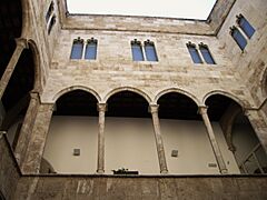 València, pati del palau de l'Almirall