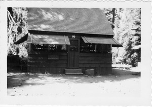 1957 07 One of the 10 cabins for 80 girls at Camp Mar-Y-Mac