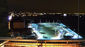 Bkln Bridge Park nite construction jeh