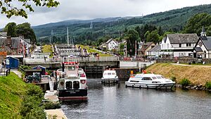 Caledonian Canal, Fort Augustus to Loch Ness.jpg