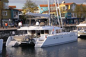 Catamaran de croisière Lagoon 560