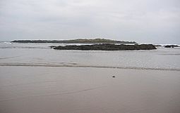 Eyebroughy, with rocks in foreground