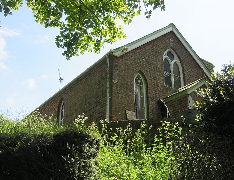 Former Roud Baptist Chapel, Roud Lane, Roud (May 2016) (3)