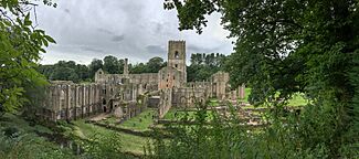 Fountains Abbey panorama 2016 006