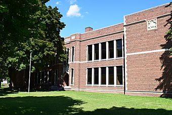 Irwin School, De Pere, WI.jpg