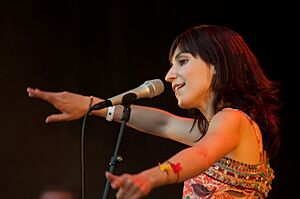 Laleh 2009 4