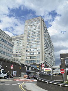 Royal Hallamshire Hospital and 'B' Road, viewed from Glossop Road, Broomhill, Sheffield - geograph-3813556