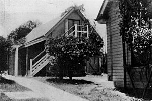 StateLibQld 2 48540 Original brick stables at Middenbury,Toowong, 1932