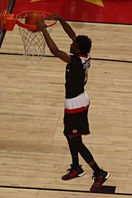 20160330 MCDAAG Kobi Simmons dunk