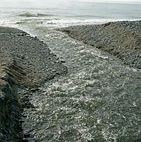 Afon Clarach meets sea.jpg