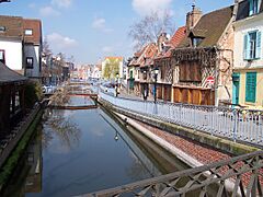 Amiens quartier saint leu canaux 200503