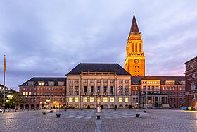 Ayuntamiento, Kiel, Alemania, 2019-09-10, DD 96-98 HDR.jpg