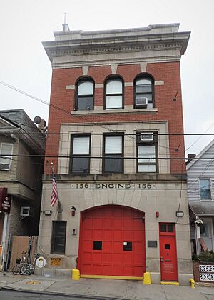 Engine 156 @ 412 Bwy 2021 jeh