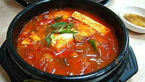 Korean stew-Kimchi jjigae-01