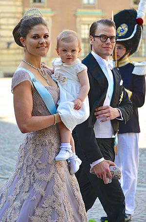Kronprinsessan Victoria, prinsessan Estelle och Prins Daniel-4