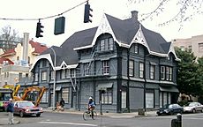 Ladd Carriage House - Portland Oregon