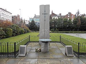 Memorial to the Irish Potato Famine, St Lukes, Liverpool (2)