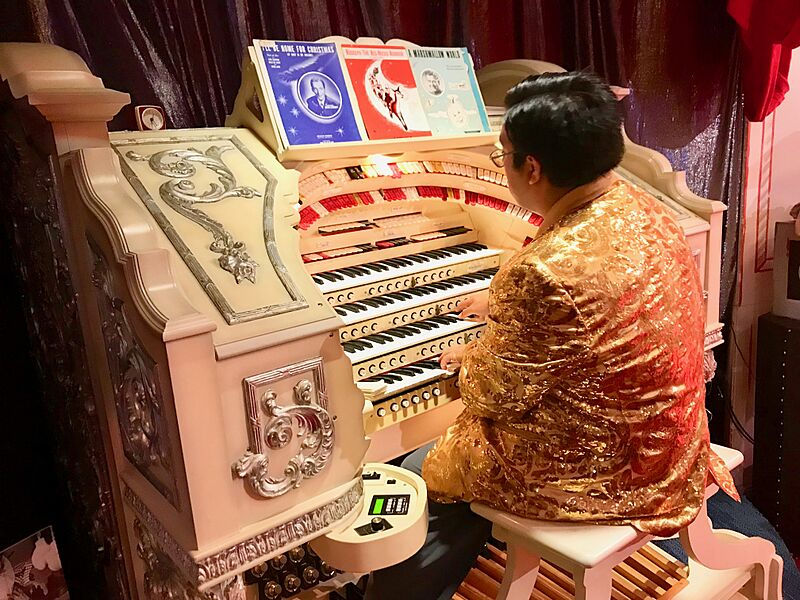 Organist at Bob's