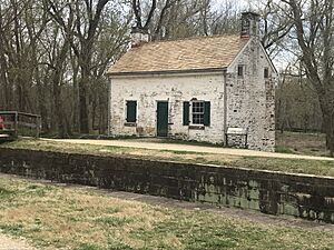 PenyfieldLockHouse and lock