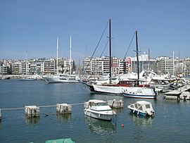 Piraeus harbor 3-2004