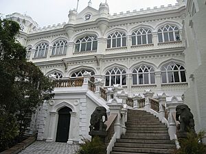 University Hall (University of Hong Kong) exterior