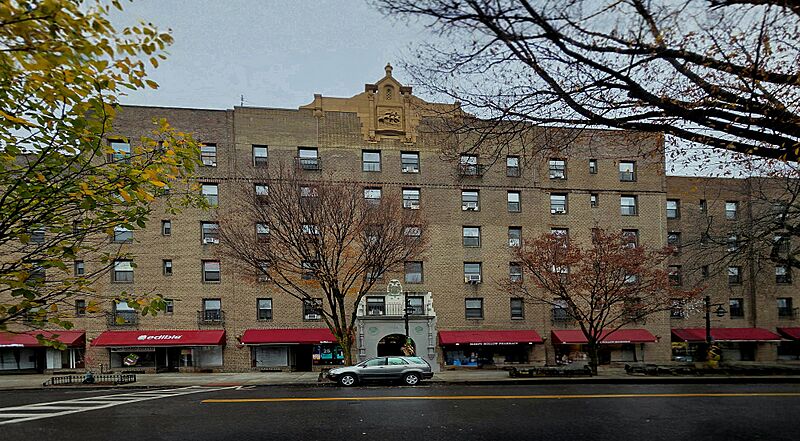 Van Tassel Apartments1