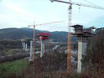 Viaducto sobre el Narcea para la autovía A-63.jpg