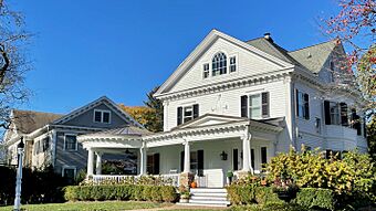 18 Olcott Avenue, Bernardsville, NJ.jpg