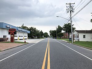 2022-07-15 16 01 45 View north along Broad Street at Railroad Avenue in Houston, Kent County, Delaware