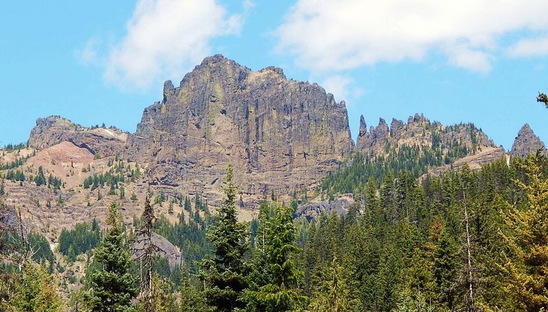 Fifes Peaks