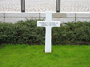 General Patton's grave 300806