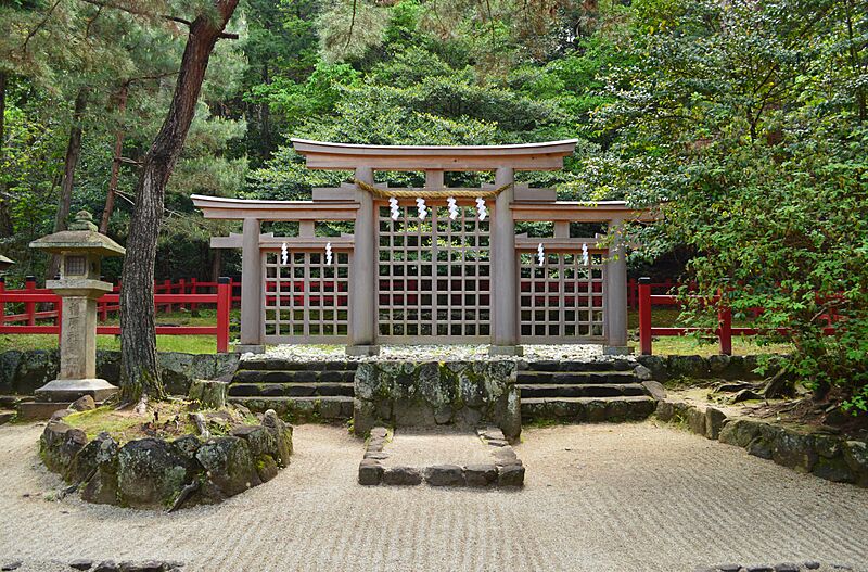 Hibara-jinja, torii closeup