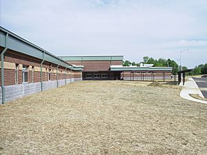 Highland Creek Elementary School, exterior
