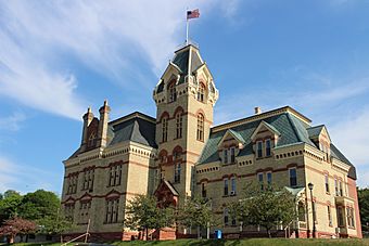 Houghton County Courthouse 2.jpg